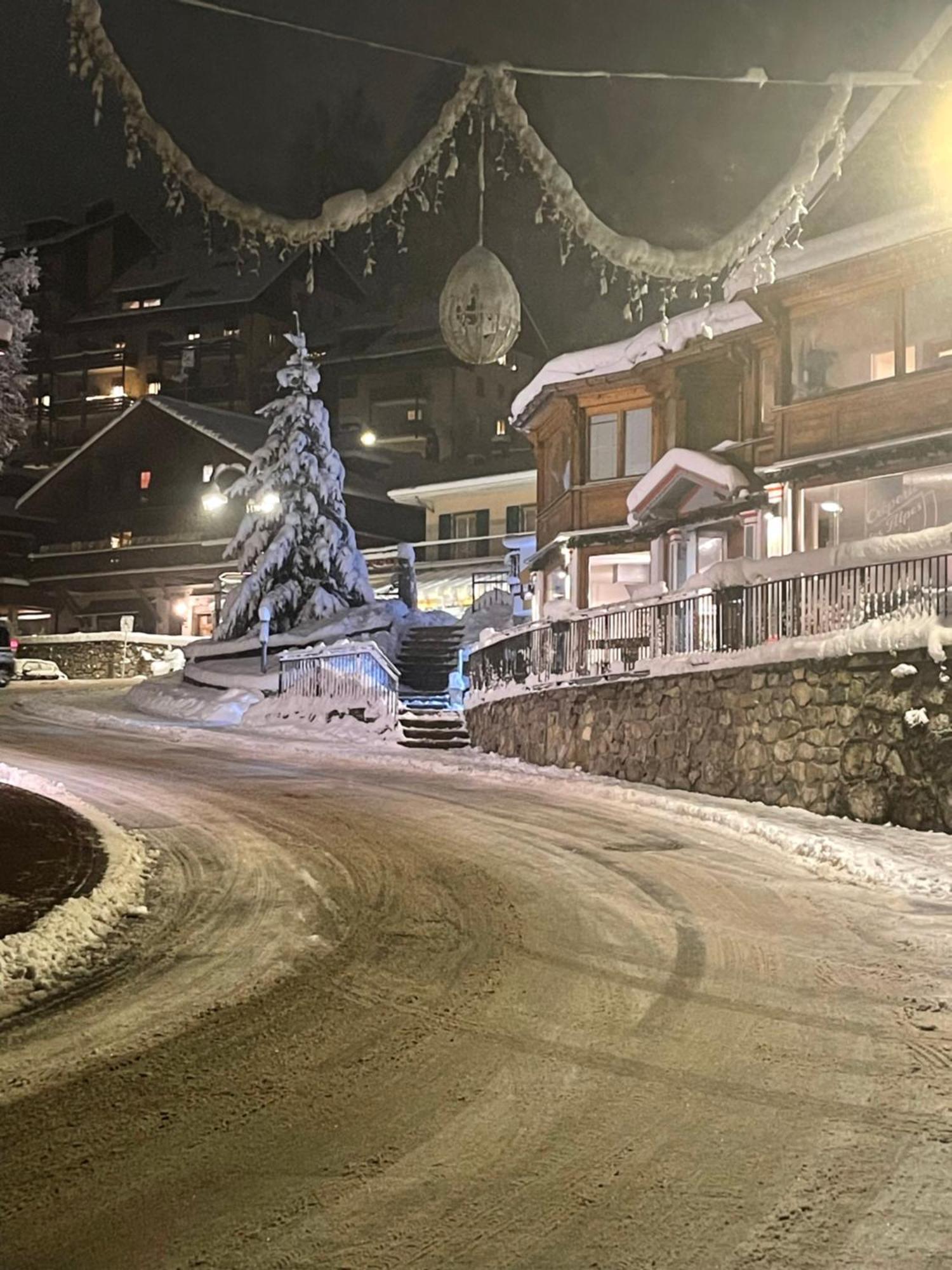 Charmant Appartement Au Vagabond Leysin Buitenkant foto
