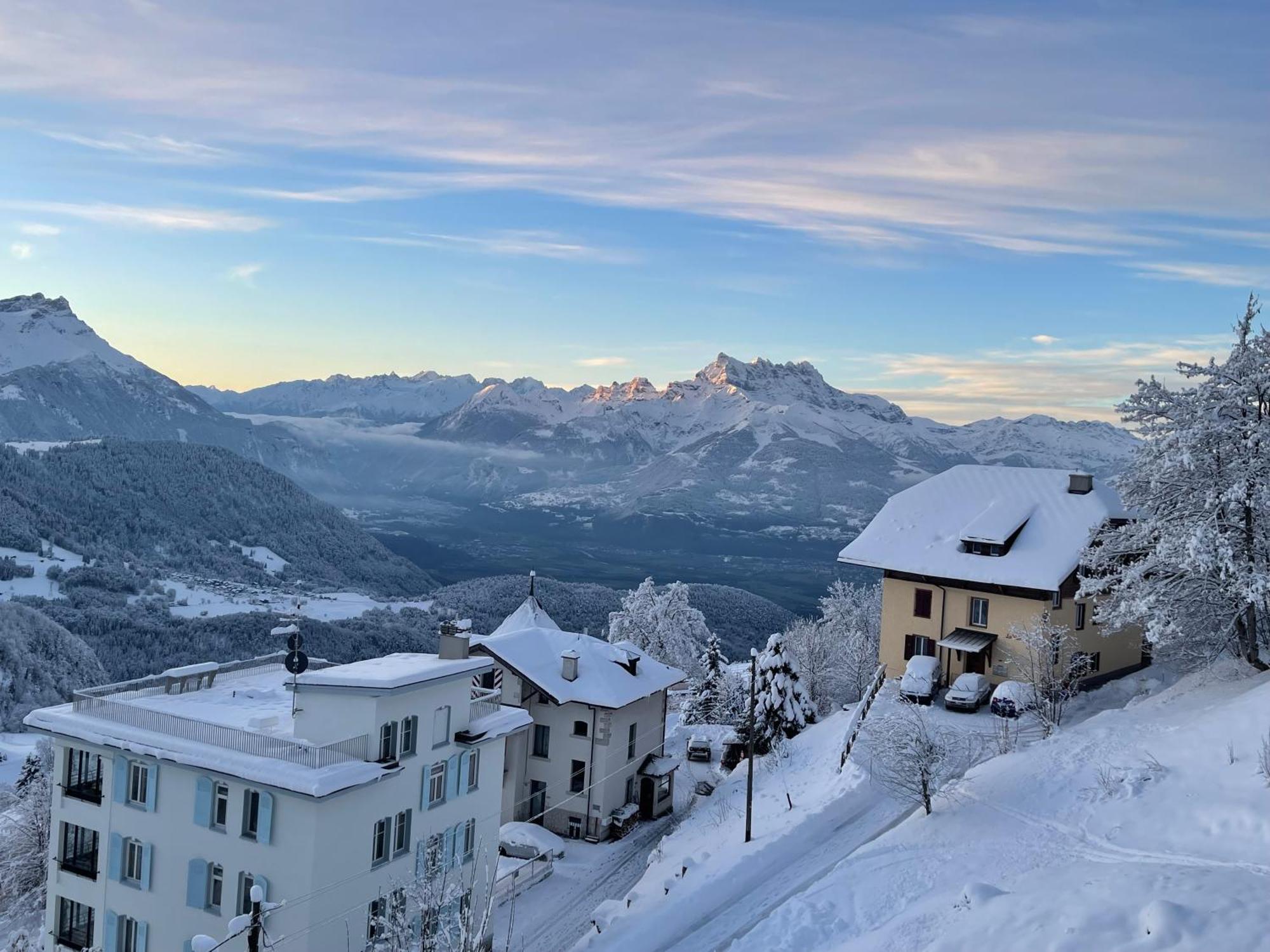 Charmant Appartement Au Vagabond Leysin Buitenkant foto